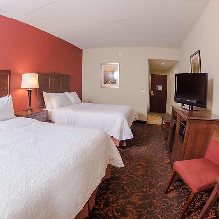 Hampton Inn And Suites Woodstock, Virginia Екстериор снимка