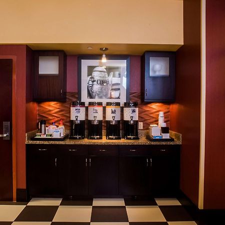 Hampton Inn And Suites Woodstock, Virginia Екстериор снимка