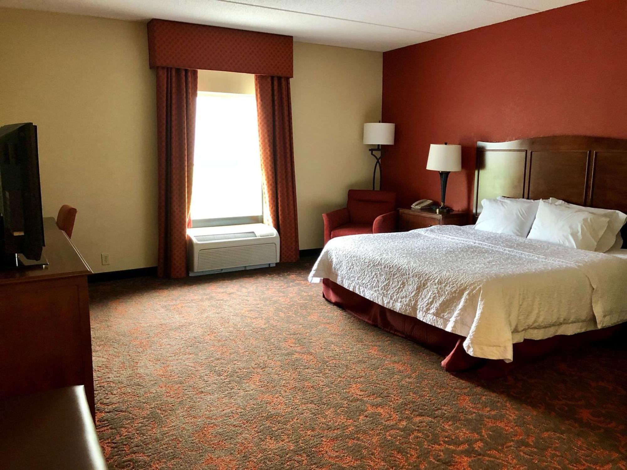 Hampton Inn And Suites Woodstock, Virginia Екстериор снимка