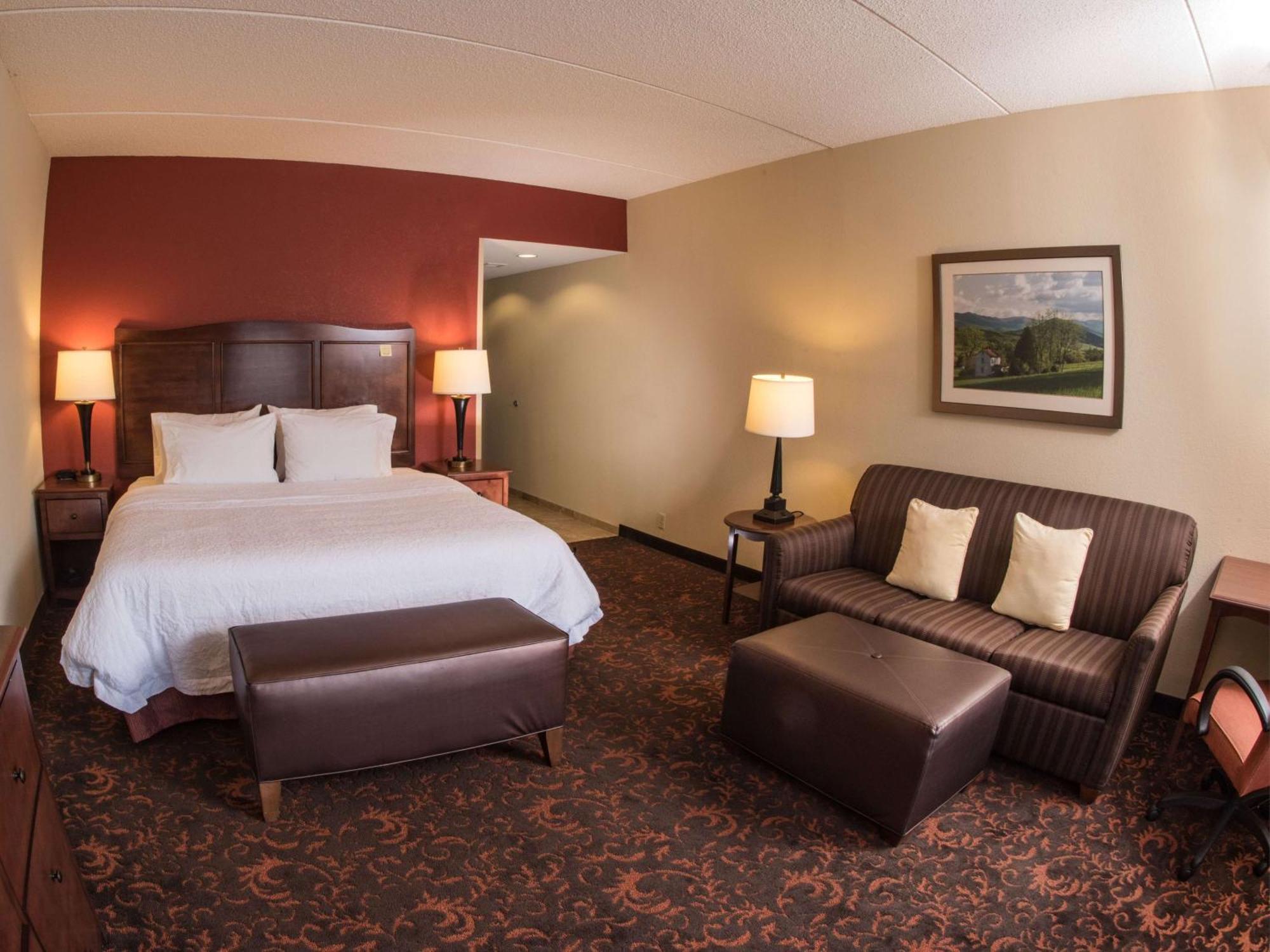 Hampton Inn And Suites Woodstock, Virginia Екстериор снимка