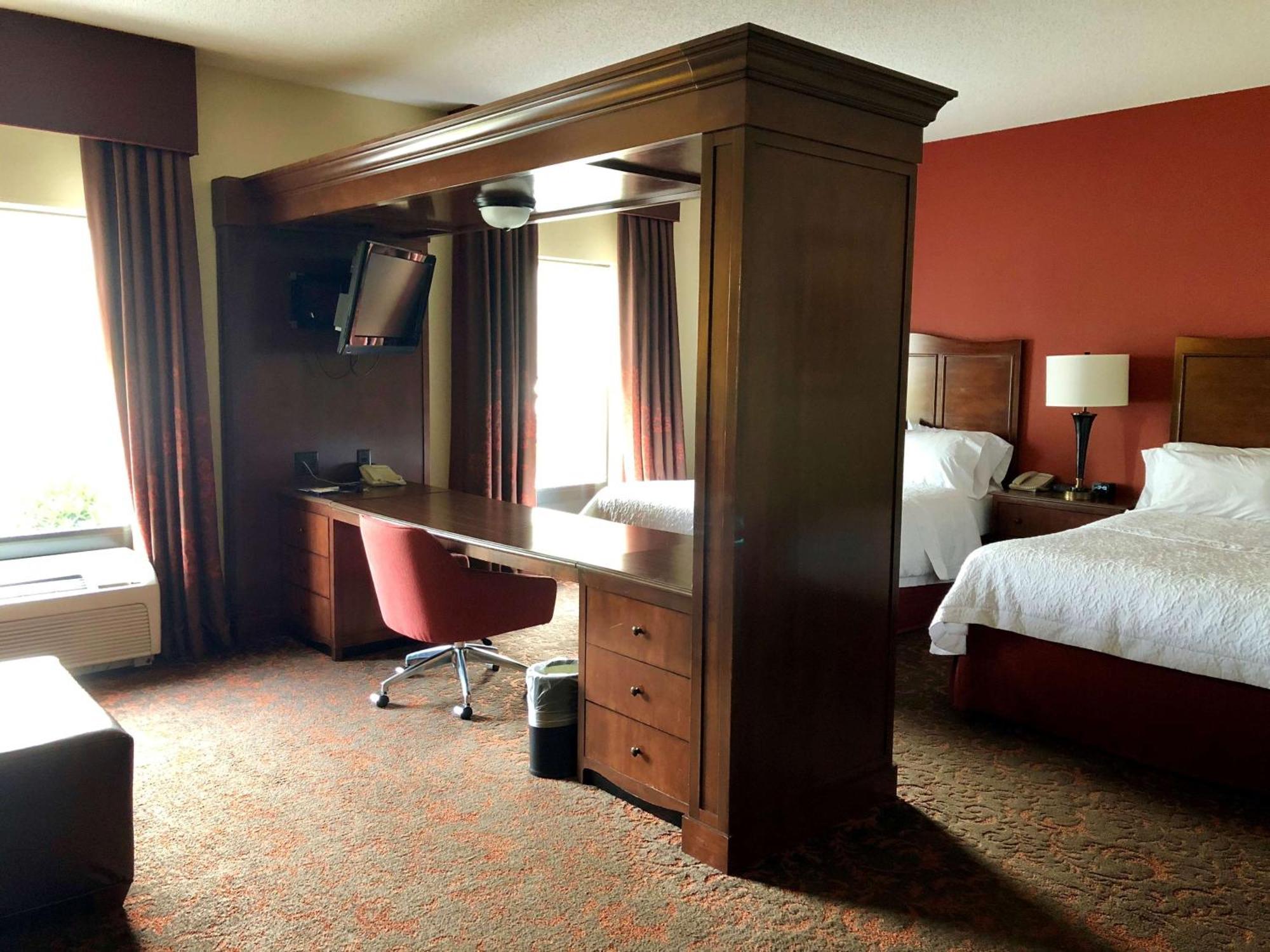 Hampton Inn And Suites Woodstock, Virginia Екстериор снимка