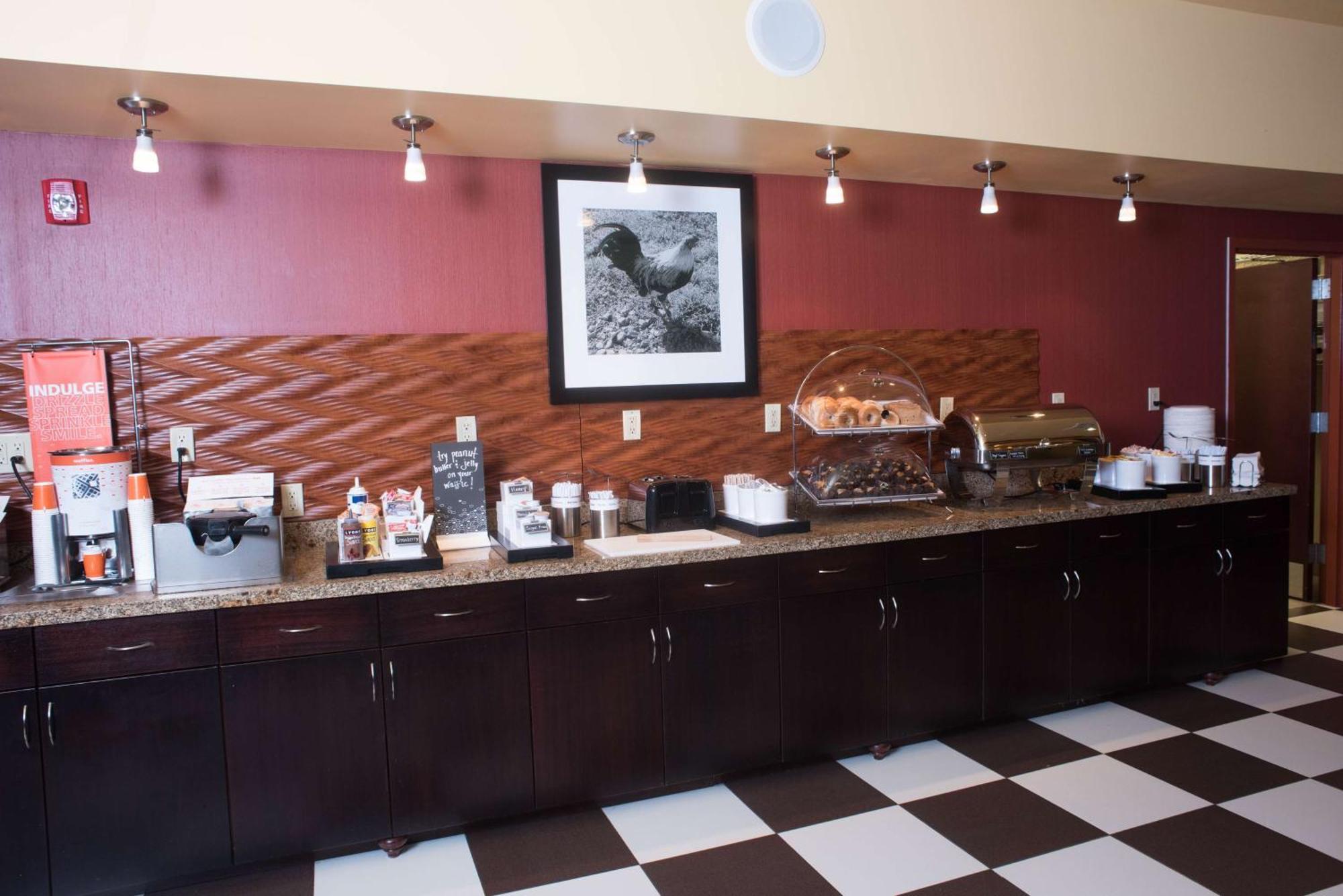 Hampton Inn And Suites Woodstock, Virginia Екстериор снимка