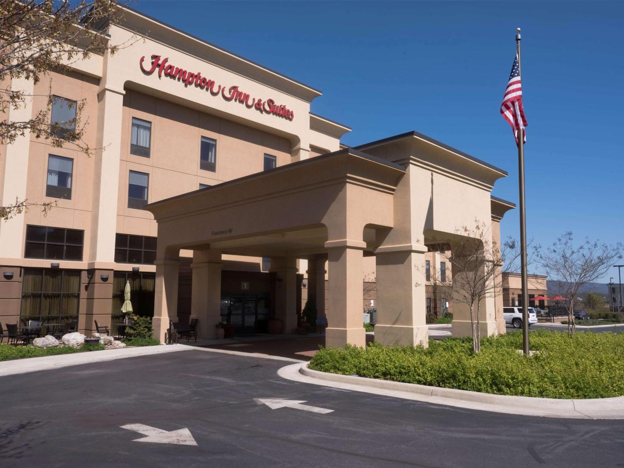 Hampton Inn And Suites Woodstock, Virginia Екстериор снимка